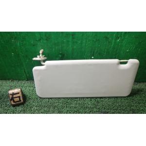 デリカＤ5 DBA-CV4W サンバイザー   7620A615 中古