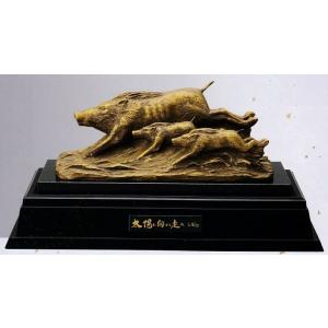 亥年(猪)の置物／のどか・小 環水作品／高岡銅器 干支・亥の置物 : 檜