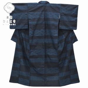 色無地 身丈156cm 裄丈63cm S 袷 地紋 赤紫 正絹 優品 一つ紋 中古
