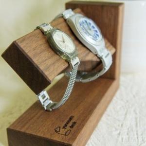 湯の里デスク　時間よとまれ　ウォルナット　インテリア　腕時計　スタンド