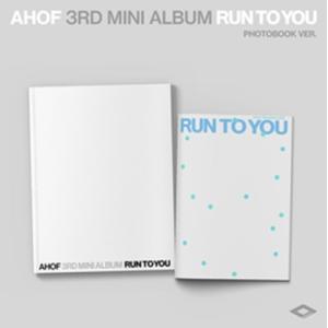 AHOF / 3rd Mini Album: RUN TO YOU (PHOTOBOOK Ver.) (ランダムカバー・バージョン) 〔CD〕