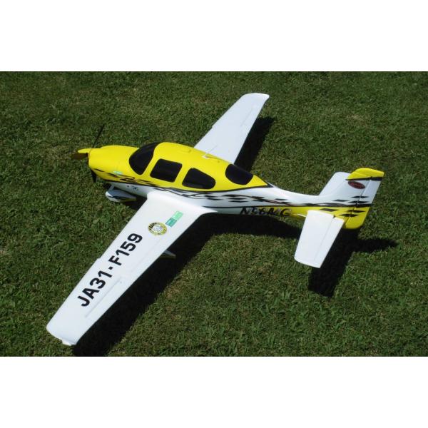 RCネットサービス　シーラスSR-22(ARF) モーター・ESC・サーボ付