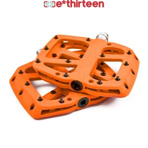 ペダル ベース レッドe＊thirteen イーサーティーン : サイクル