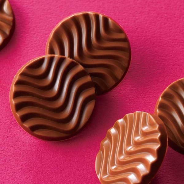 お歳暮 クリスマス ロイズ (ROYCE) ピュアチョコレート [クリーミーミルク] 誕生日 ギフト...