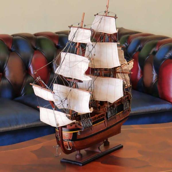 帆船 HMSエンデバー イギリス クック船長 モデルシップ