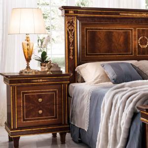 イタリア　ヨーロピアンクラシック　ナイトテーブル　サイドチェスト　美品 イタリア ナイトテーブル サイドチェスト ドナテロ アレドクラシック