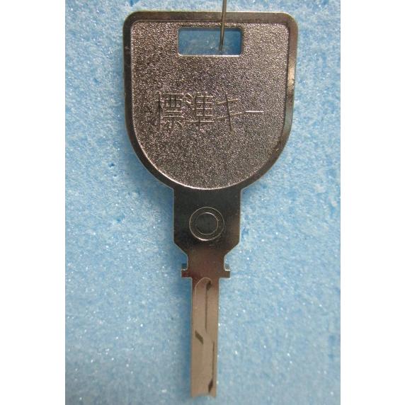 ※※ 流通用ドアキー　GM LOCK　(1本)　GSK　基準キー　パチンコ・パチスロ実機用の流通キー...