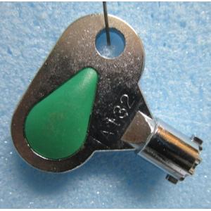 ※※ 緑色ドアキー：A132 (純正)　メーカー・機種不明　パチスロ実機用【鍵,かぎ,カギ】2(参考...