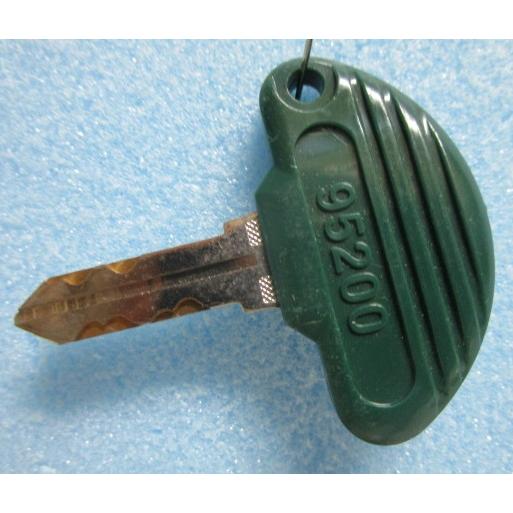※※ 純正:95200/緑　ドアキー　アルゼ系/ユニバーサル　パチスロ実機用【鍵,かぎ,カギ】現物画...