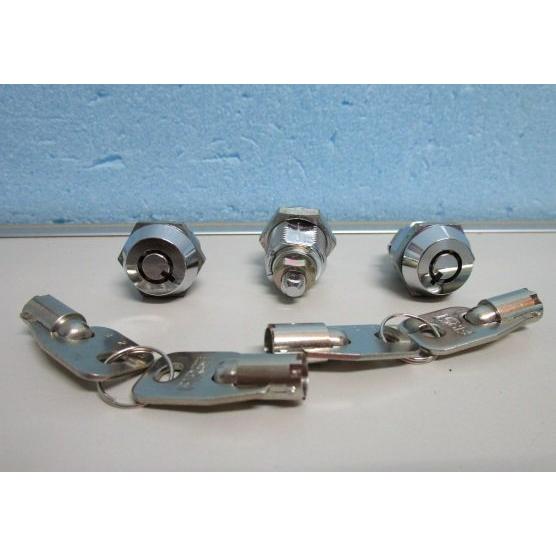 ▲▲  ドアキー4本とシリンダー3本のセット　統一番号　実機,ゲーム機,両替機,等【シリンダーとドア...