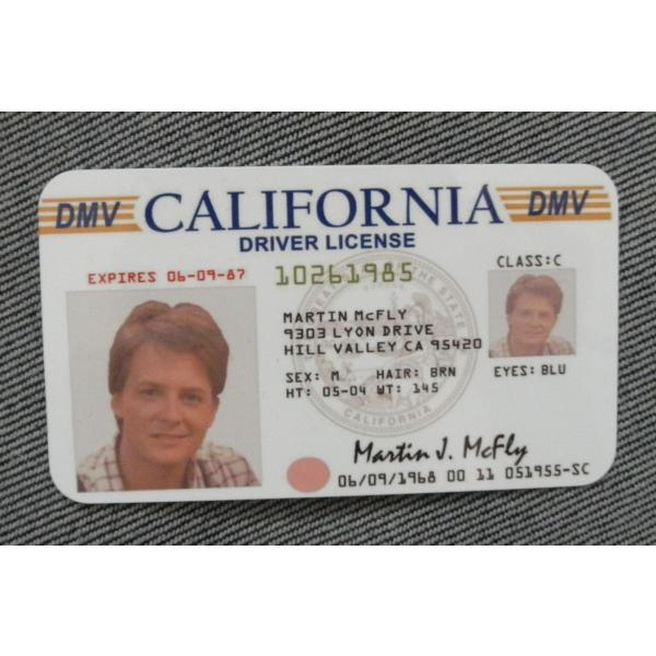バックトゥザフューチャー　マーティー　免許証　スチール製 在庫あり！