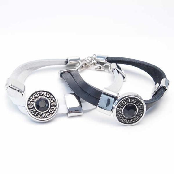 レザーブレスレット Love Strauss