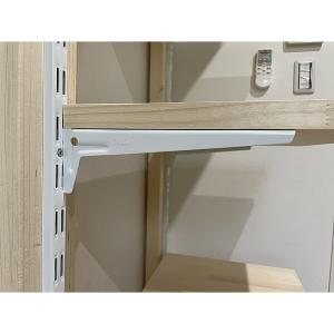 スガツネ工業　木製棚板用棚受　10300型-00040　エレメントシステム　330mm《H-01-5》白 120-601-733【在庫有り】【店頭受取対応】