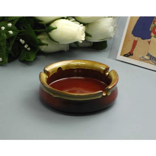 茶白流玉渕灰皿（大）546円