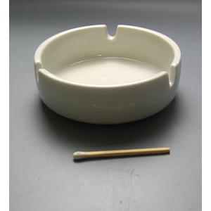 白　丸3寸灰皿220円　　519-35-06-11white