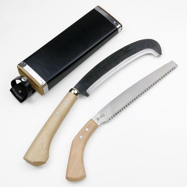 東周作 万能うなぎ鉈 180mm &amp; 鋸210mm 青紙鋼 二丁差し 鞘付き ナタ