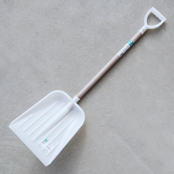 白スコップ プラスチック 中 軽量タイプ 畜産専用