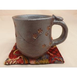 A-80 焼締　紅葉文様　マグカップ 文部大臣奨励賞受賞作家　荒川明作 木箱付き