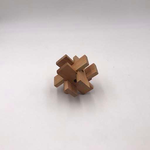 木製立体パズル クロスプエルタ　シグソーパズル (S:0040)