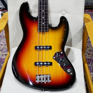 Bacchus（バッカス） Bacchus Universe フレットレスベース BJB-1R FL