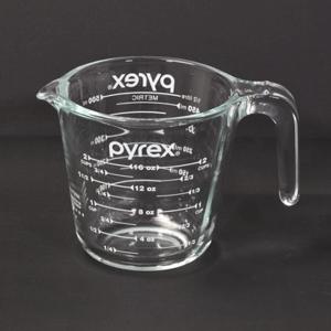 パイレックス 　ミッキーマウス　ガラス製　保存容器、計量メジャーカップ パイレックス ミッキーマウス ガラス製 保存容器、計量メジャー