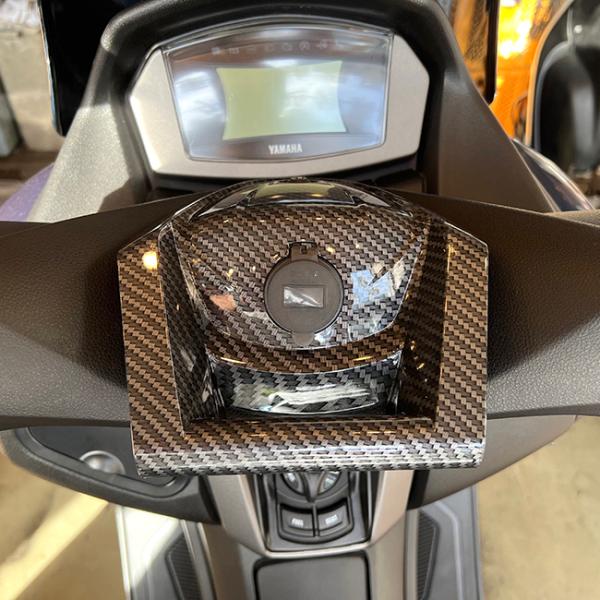 送料無料 NMAX155 NMAX125 ハンドルパネル USB付 スマートフォンマウントバー ボル...