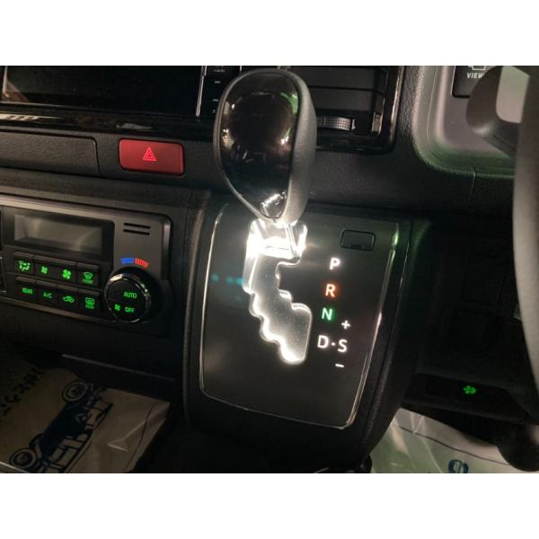 ハーツ ハイエース 200系 プラチナシフトゲートイルミ LDSG-HI01-WH LDSG-HI0...