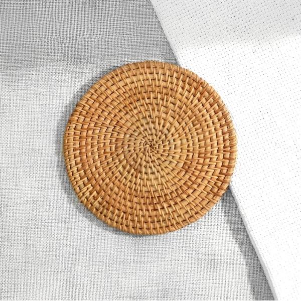 鍋敷き 耐熱 木製 可愛い 五徳 おしゃれ 鍋置き キャンプ なべしき 耐熱マット(直径16cm, ...