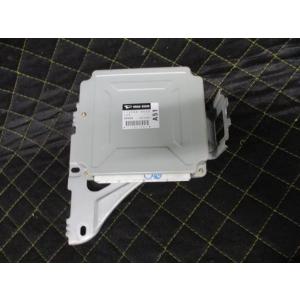 RU3【フロントカメラ】36160-T7B-J44-M1 H30 ホンダ ヴェゼル