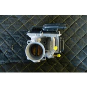 ホンダ 純正 フィット 《 GP5 》 スロットルボディー 16400-5R0-J01