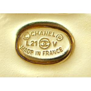 シャネル CHANEL ピアス L21 プレー...の詳細画像3