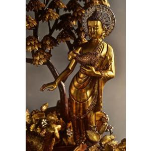 羊を抱く仏陀 銅造鍍金彫金仕上げの詳細画像1