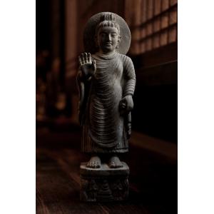 石仏 仏陀立像の商品画像