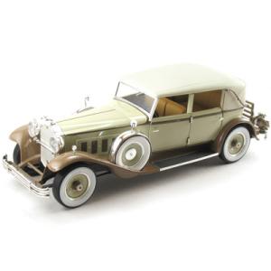 ミニカー 1/18 1947 キャデラック シリーズ62 コンバーチブル グリーン