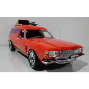 1/18 フォード　ステーションワゴン　サーフショップ仕様 1/18 フォード ステーションワゴン サーフショップ仕様