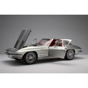 巨大　全長　60cm　20種類以上のギミック装置付き　 ミニカー　巨大　精密　　1/8 　1963　コルベット　スティングレー　予約商品