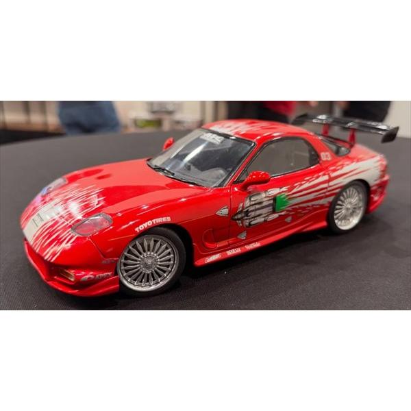 ミニカー　ワイルドスピードミニカー　1/18　ドムのRX7　FD3RS　2001　赤　特別限定モデル...