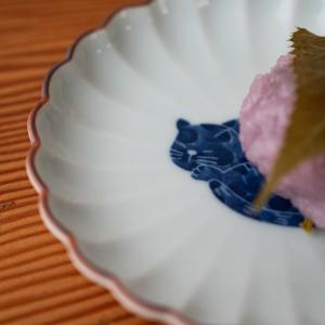 西富陶磁器 呉須 猫の小皿 菊割10cm プレ...の詳細画像2