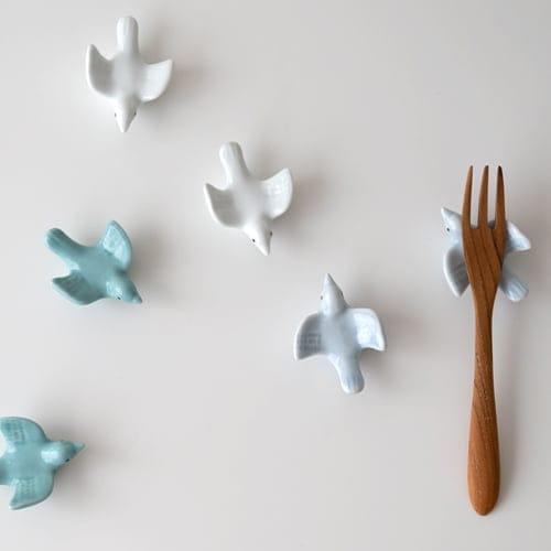 京千 トリの箸置き3カラー  波佐見焼 sen はしおき プレゼント ギフト おしゃれ 和食器 陶磁...