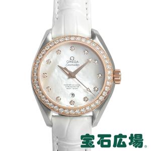 グッチ スクエア クォーツ 腕時計 アリゲーター エキゾチックレザー ボルドー シルバー YA100501 箱付 GUCCI（未使用　展示品） GUCCI - グッチ スクエア クォーツ 腕時計 アリゲーター エキゾチック