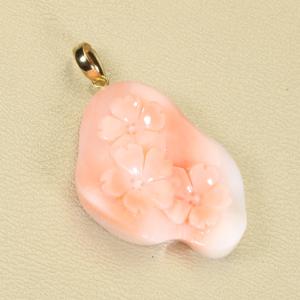 宝石珊瑚のSANSUI ピンクサンゴ ミス珊瑚 ペンダント ドロップ K18