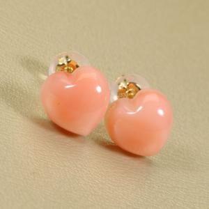 宝石珊瑚のSANSUI ピンク サンゴ 深海 珊瑚 ピアス K18 18金 イエロー