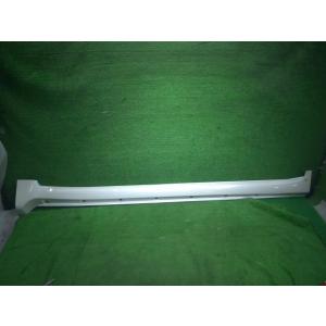 ランドクルーザー CBA-UZJ200W 左サイドステップ   白パール 75860-60040-A...
