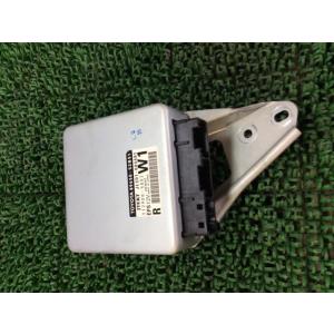 アクア DAA-NHP10 PSコンピューター L 1F7  89650-52B51