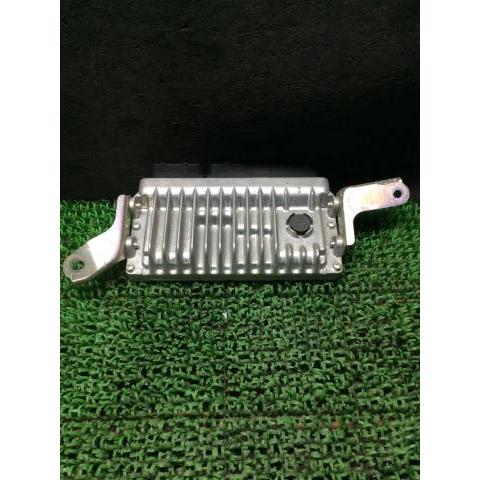 アクア DAA-NHP10 エンジンコンピューター L 040  89661-5C571 60058...