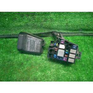 ムーヴ DBA-LA100S ヒューズボックス カスタム X X07