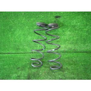 ヤリス 5BA-MXPA10 Rスプリングセット Z 1E7  48231-K0030