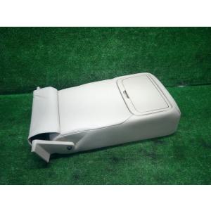 ＳＡＩ DAA-AZK10 アームレスト G Aパッケージ 202  72830-75100-A0