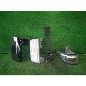 エルグランド DBA-TE52 左テールランプ 250ハイウェイスター 8人 GAE  26555-...