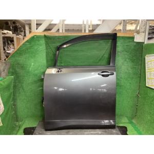 ノア DBA-ZRR70G 左FドアASSY YY 5人 1G3  67002-28230